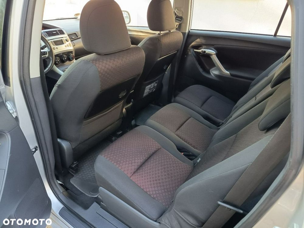 Toyota Verso - 5