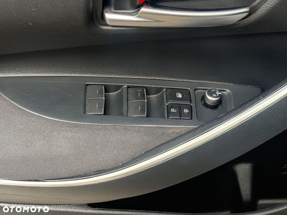 Toyota Corolla - 11