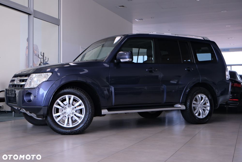 Mitsubishi Pajero - 15