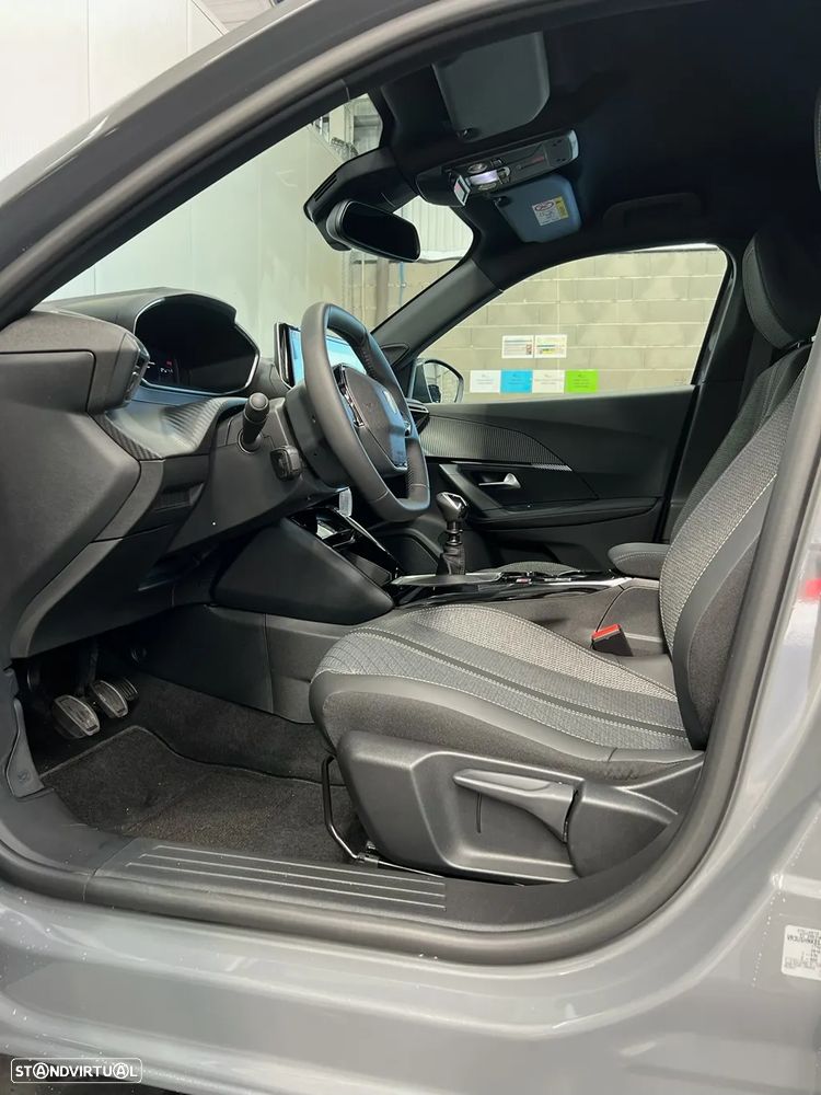 Peugeot 2008 1.2 Allure - 11