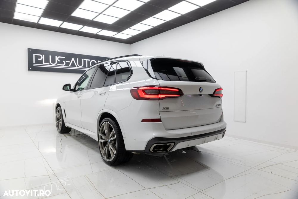 BMW X5 M M50i - 5