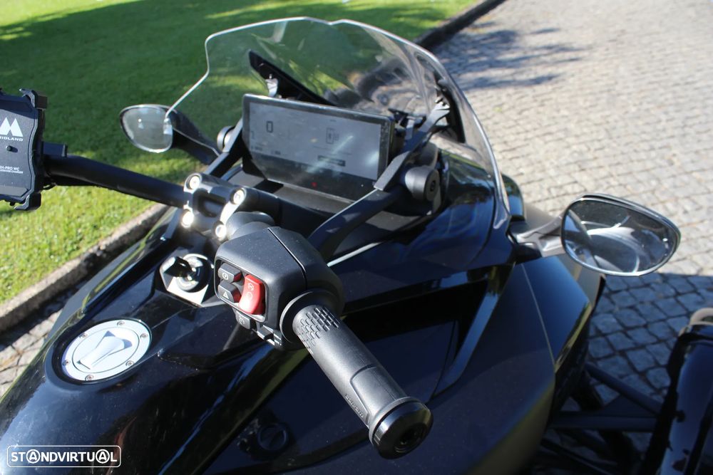 Can-Am Spyder F3 F3S - 21