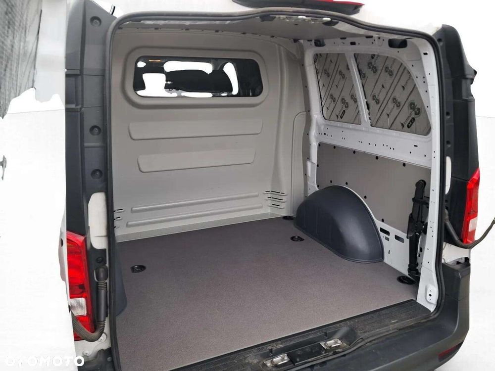 Mercedes-Benz Vito Mixto - 15