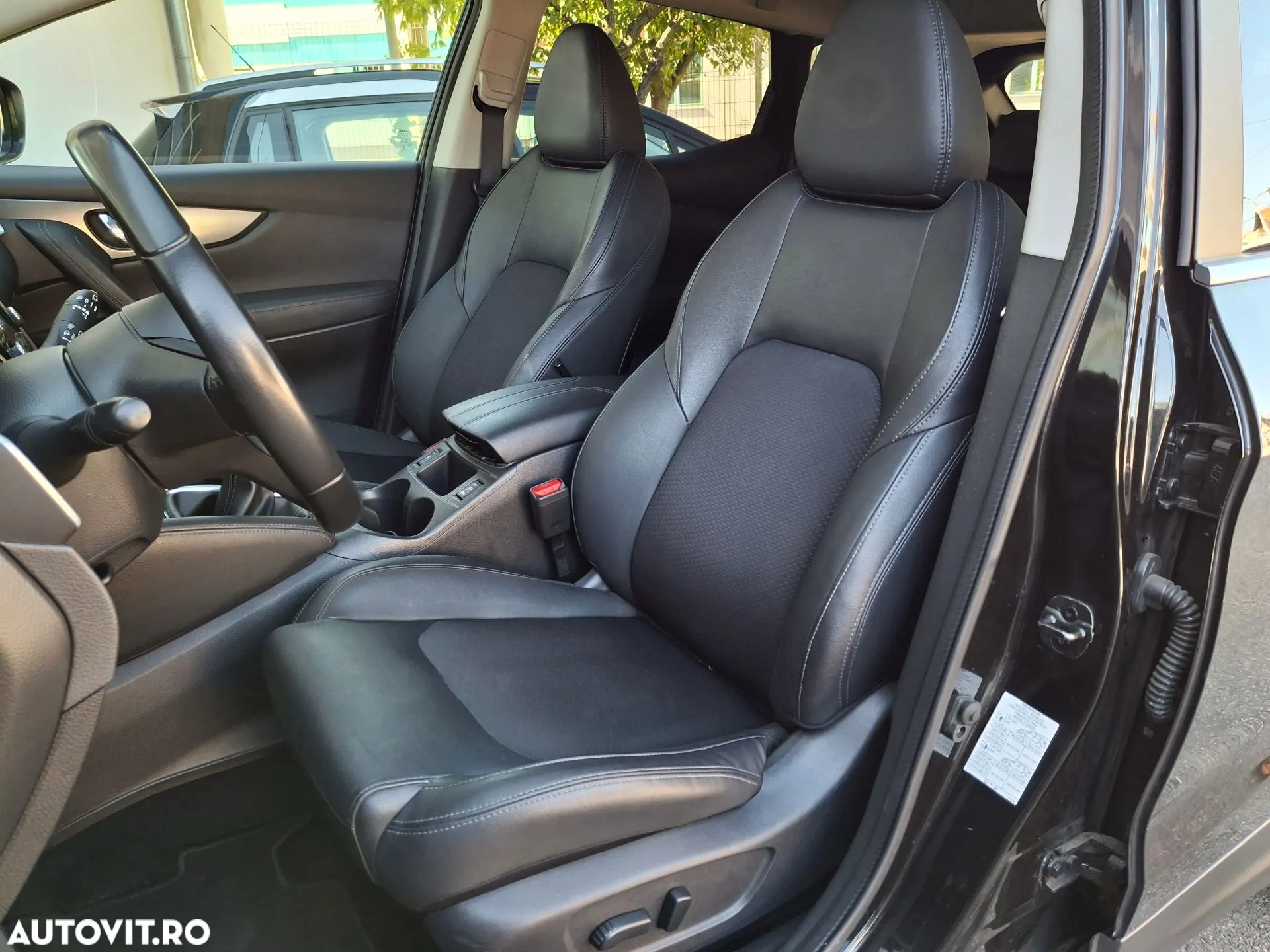 Nissan Qashqai 1.3 DIG-T TEKNA+ - 15