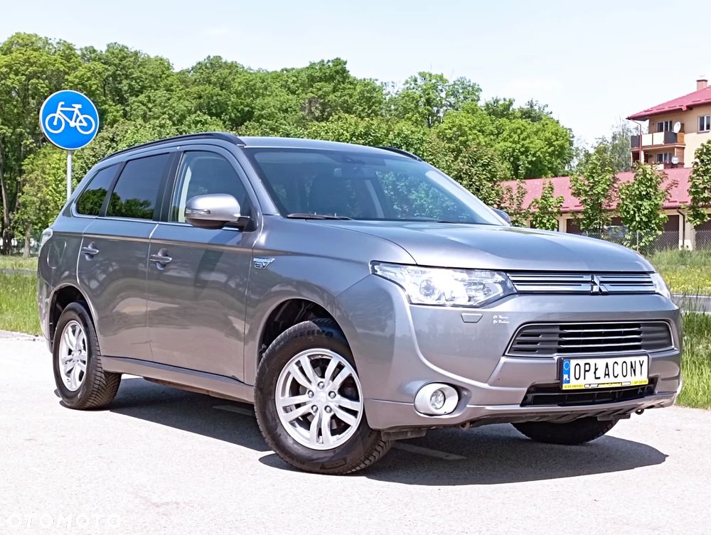 Mitsubishi Outlander 2.0 4WD Top - 10