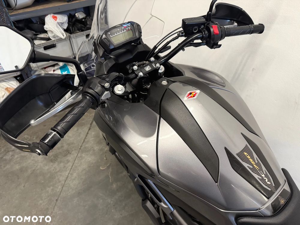 Honda NC - 20