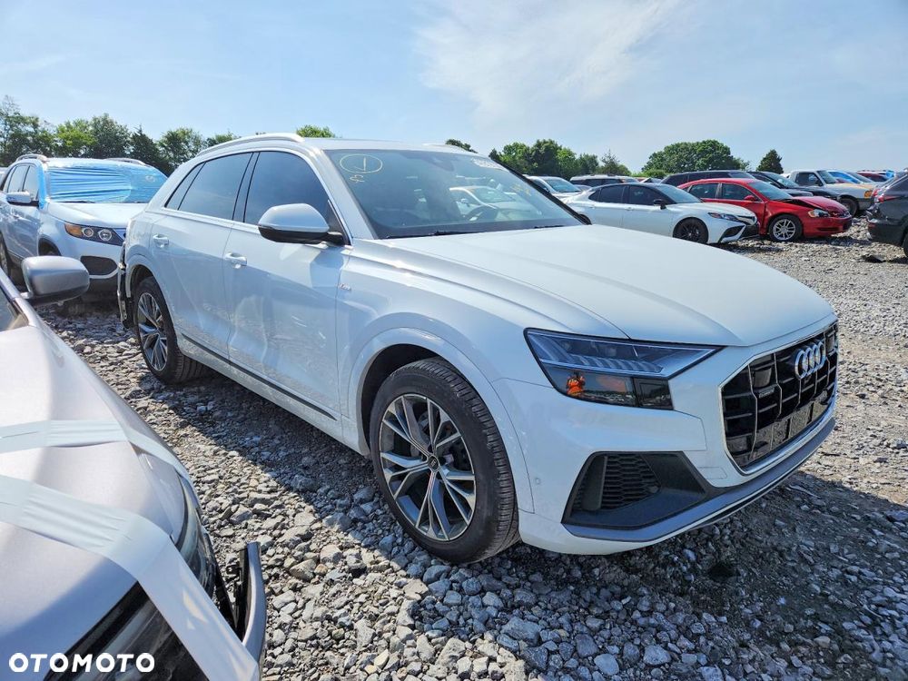 Audi Q8 - 2