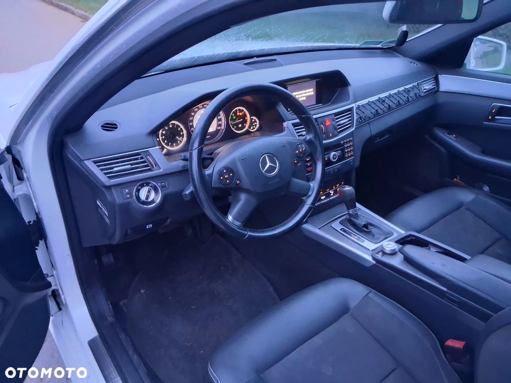 Mercedes-Benz Klasa E 200 CDI DPF BlueEFFICIENCY Automatik - 7