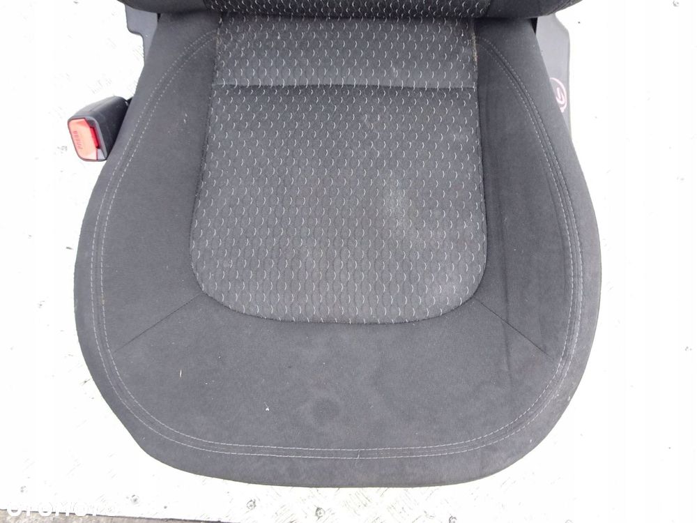 fotel lewy przód hyundai ix35 09-15 r. anglik - 3