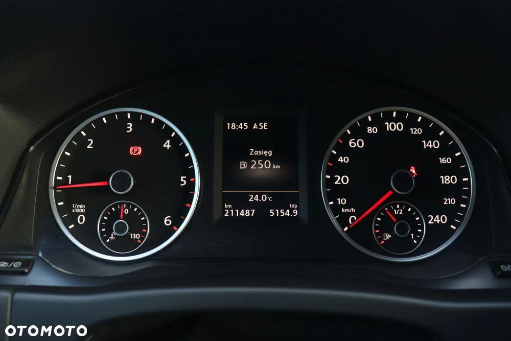 Volkswagen Tiguan 2.0 TDI SCR BlueMotion Technology Lounge Sport & Style - 22