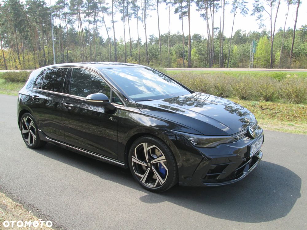 Volkswagen Golf - 2