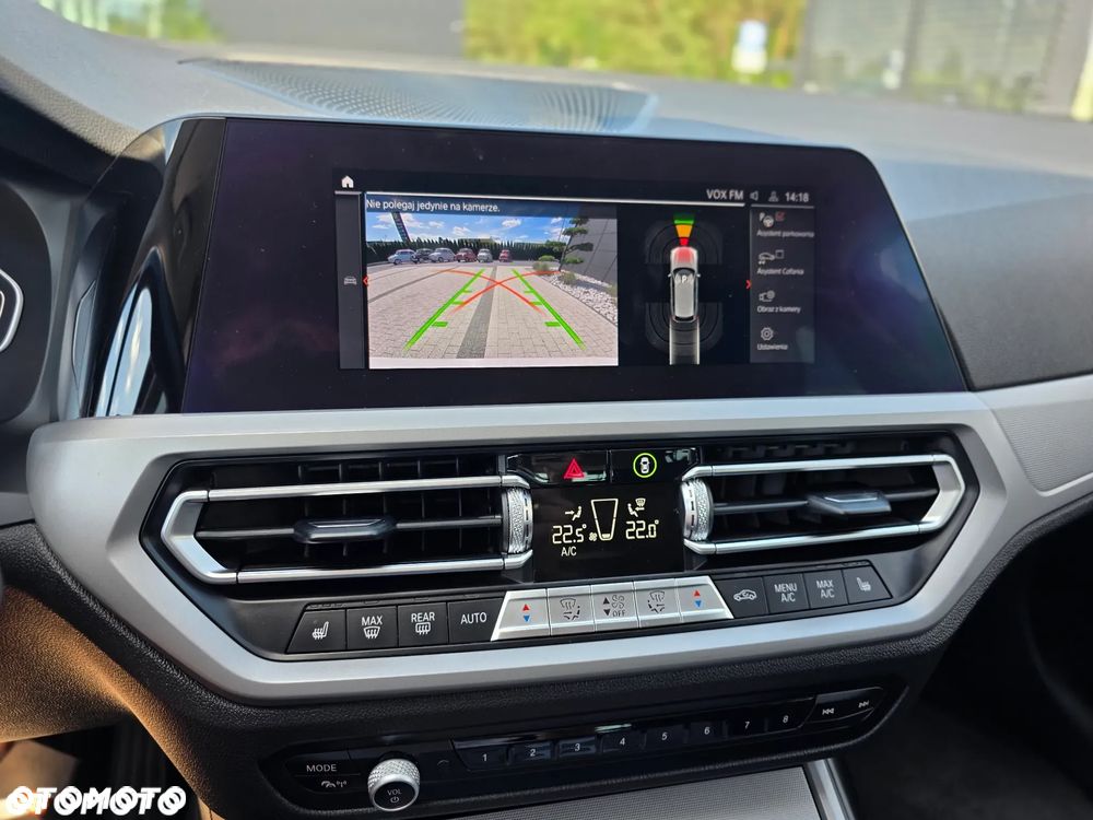 BMW Seria 3 318i Sport - 26