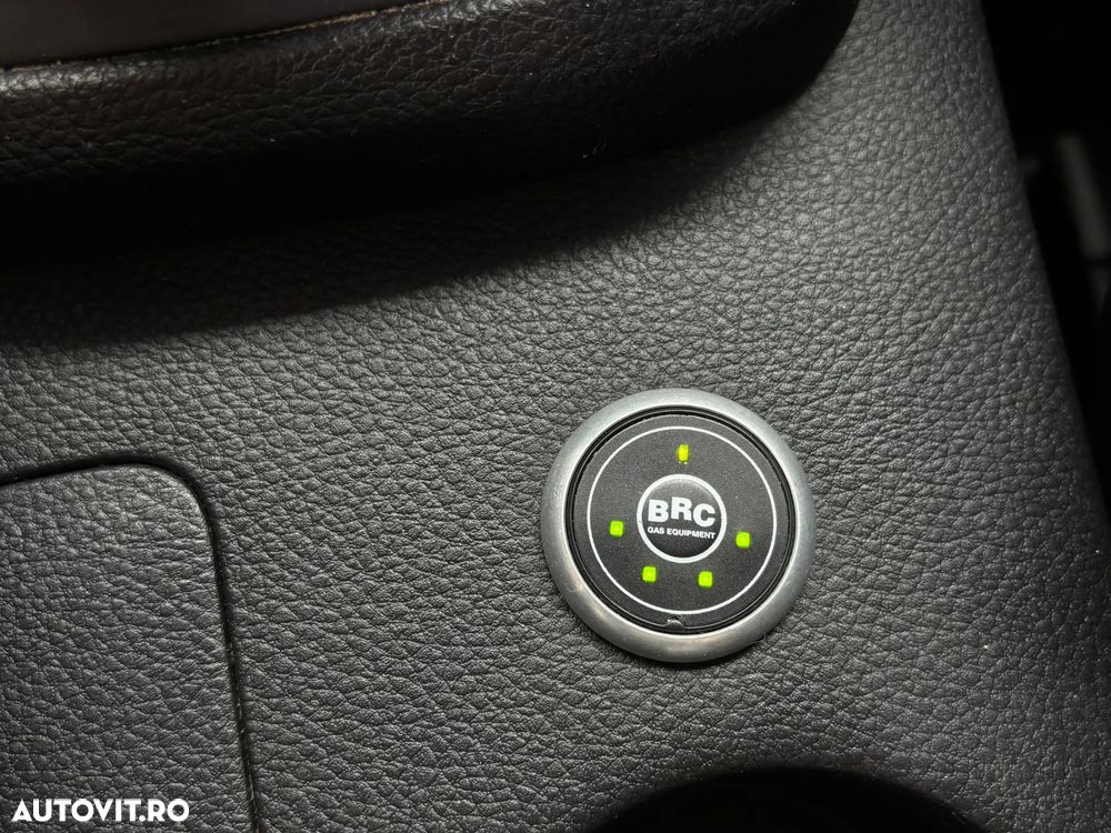 Kia Stonic 1.4 GSL Trend - 24