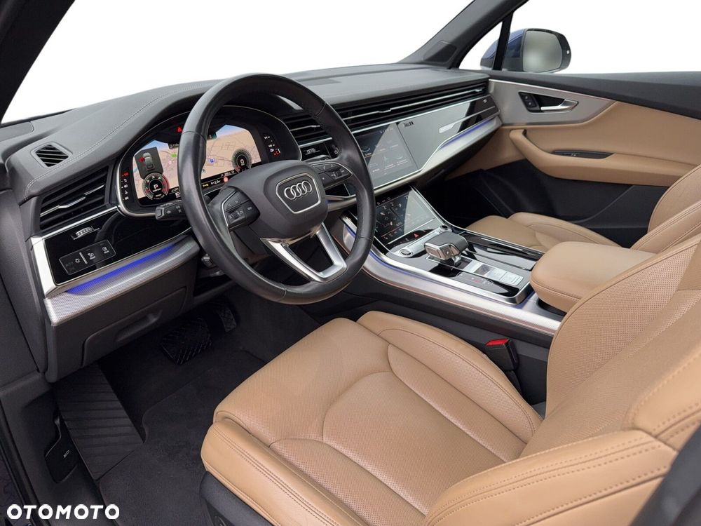 Audi Q7 - 10