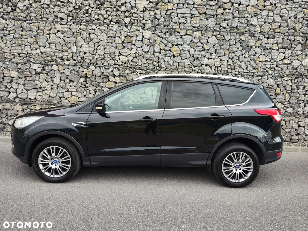 Ford Kuga 2.0 TDCi 2x4 Titanium - 3