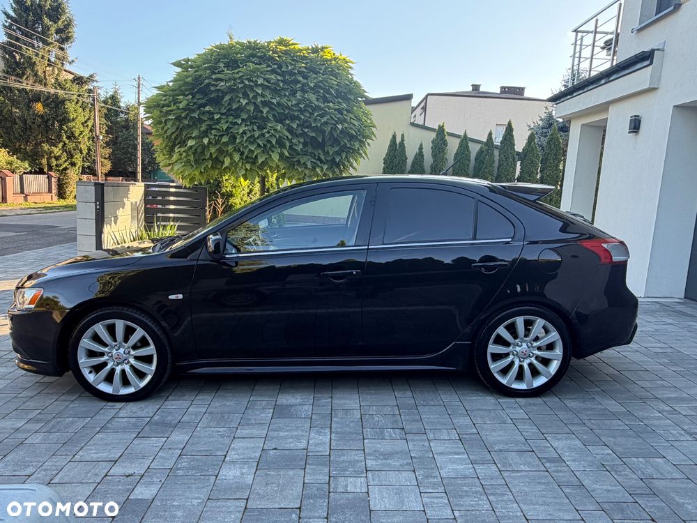 Mitsubishi Lancer - 7