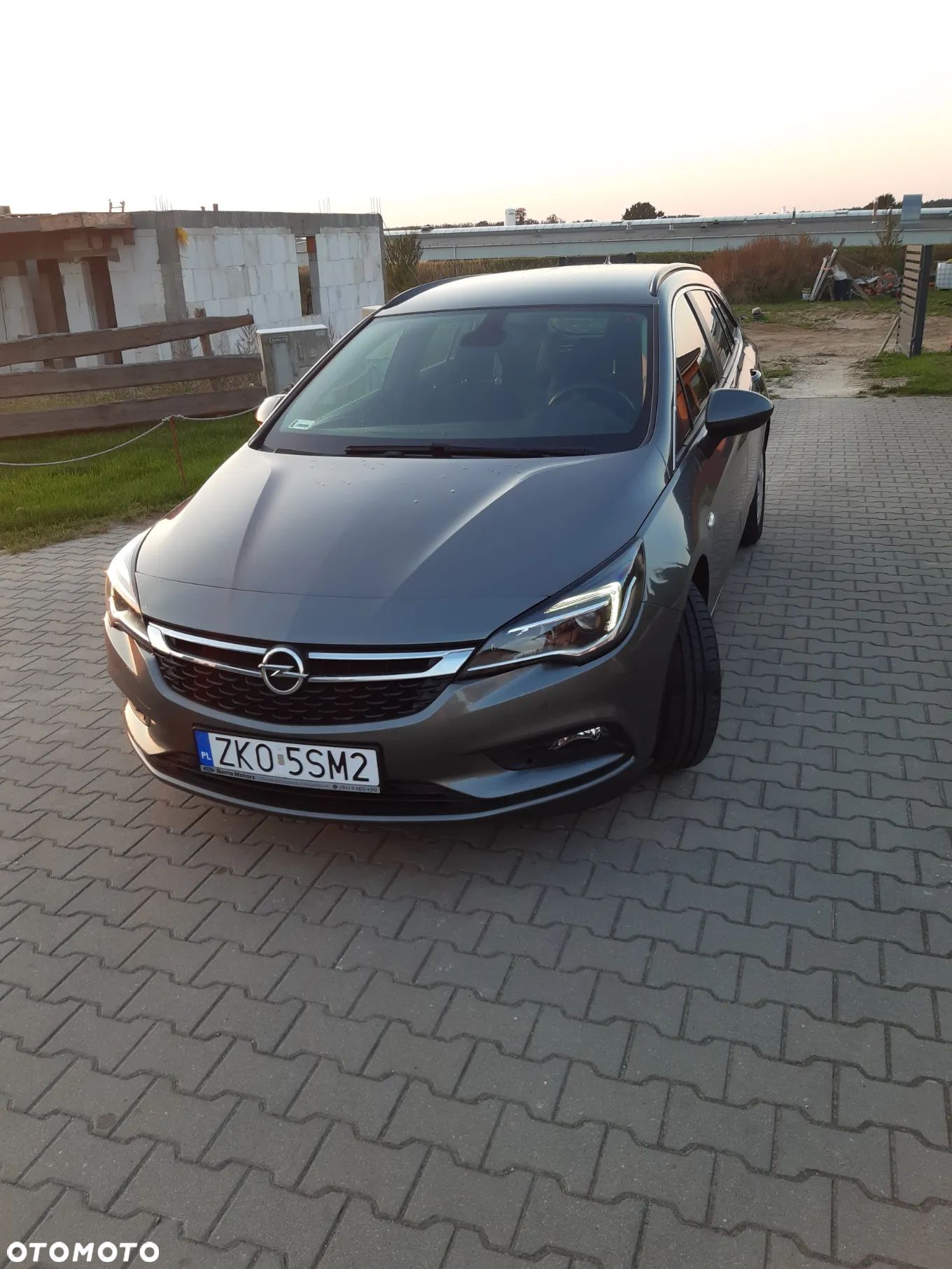 Opel Astra V 1.4 T Elite - 1