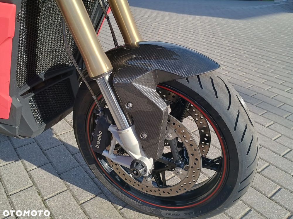 BMW XR - 18