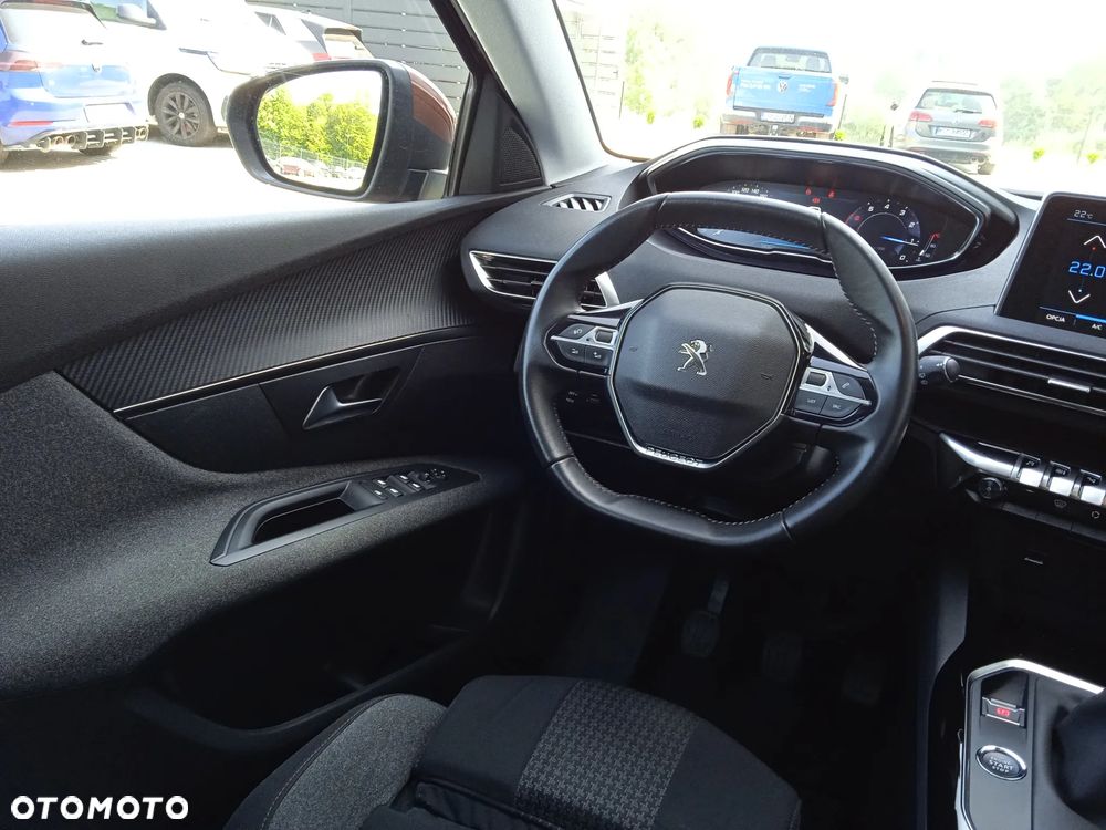 Peugeot 3008 1.2 PureTech Allure S&S - 14