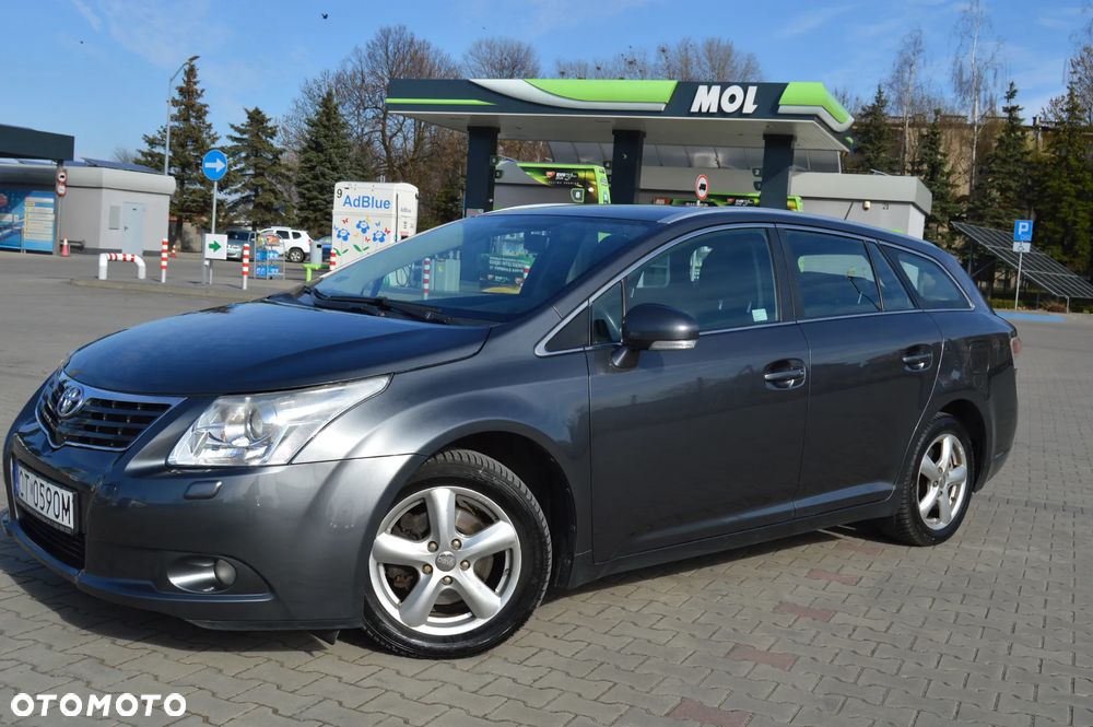 Toyota Avensis 2.0 D-4D Sol - 20