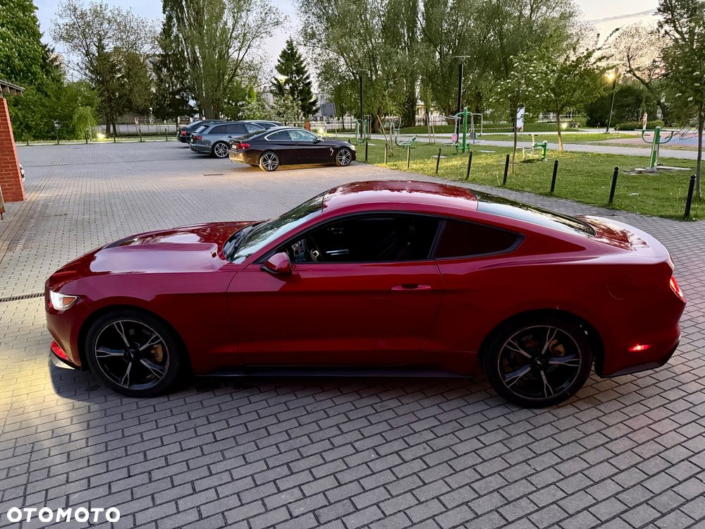Ford Mustang - 23