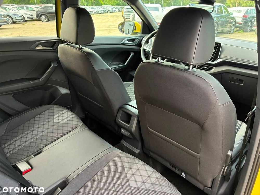 Volkswagen T-Cross - 26