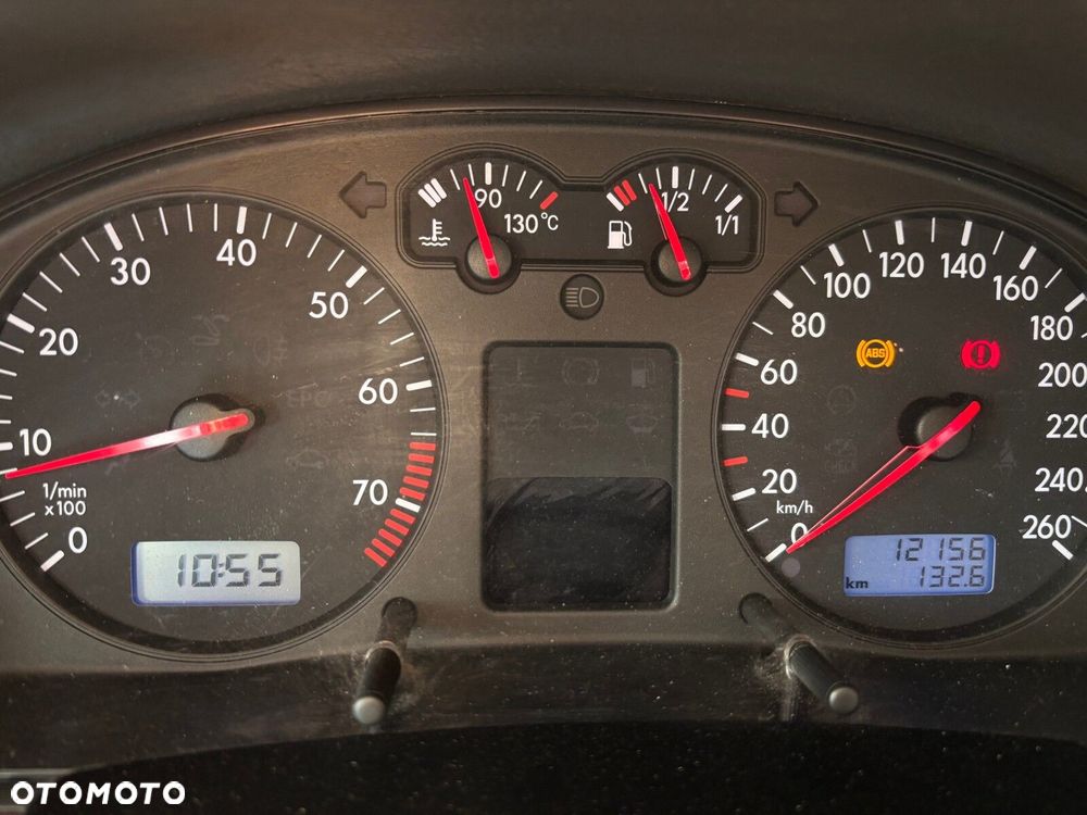 Volkswagen Passat - 16