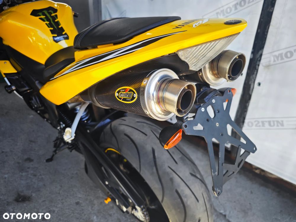 Yamaha YZF - 16