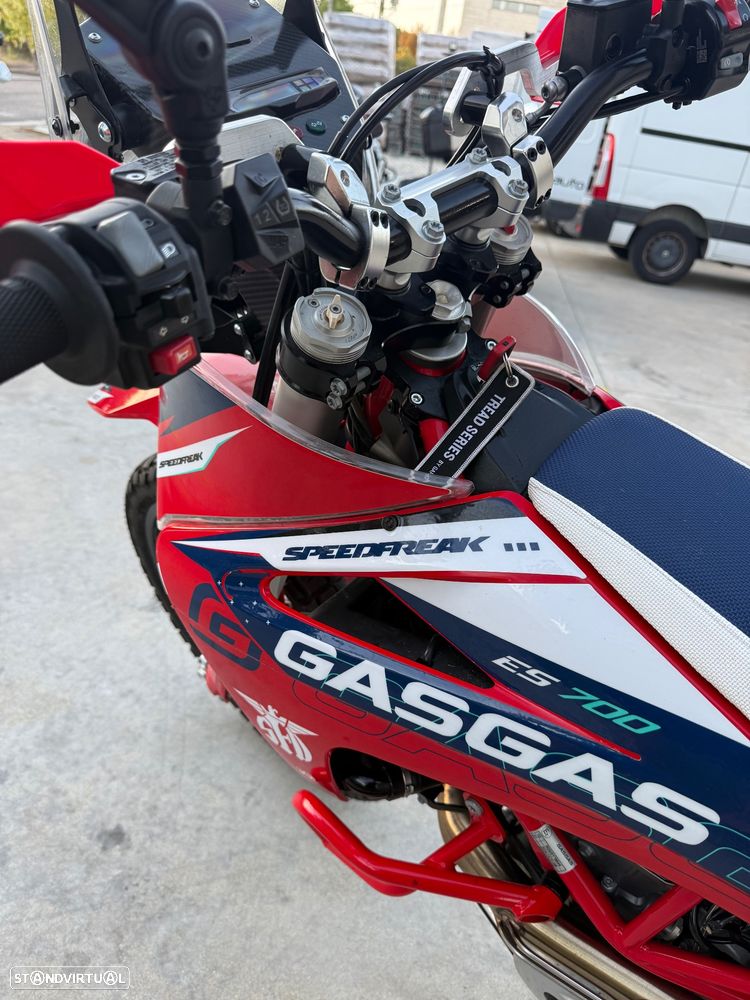 GasGas EC 700 Rally Raid - 11