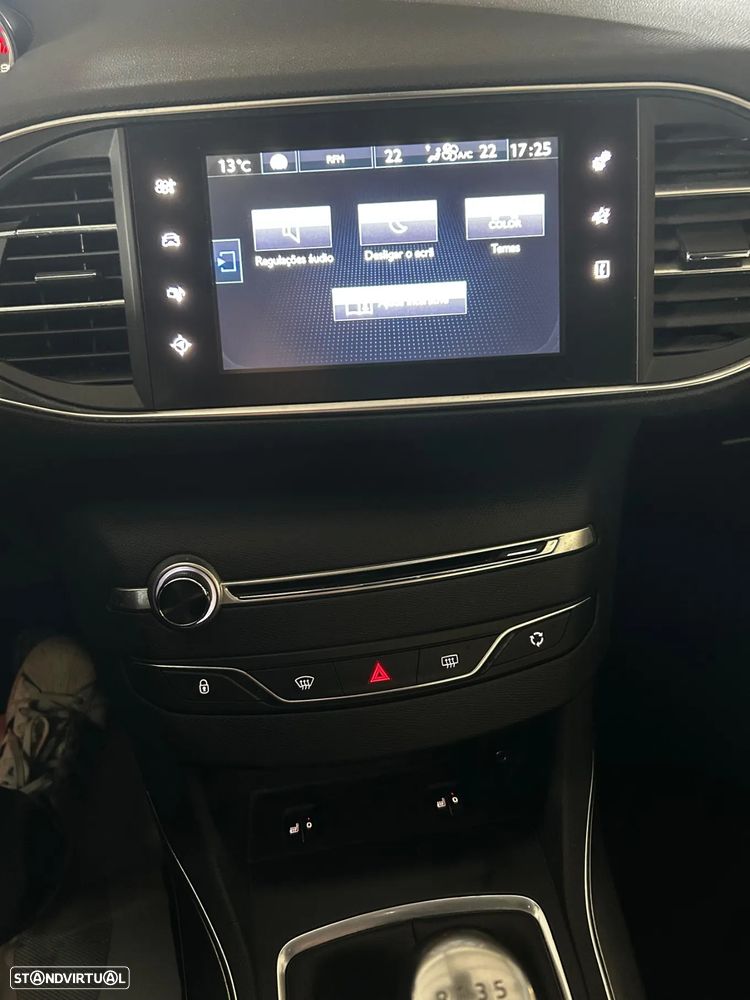 Peugeot 308 130 e-THP Stop & Start Allure - 18