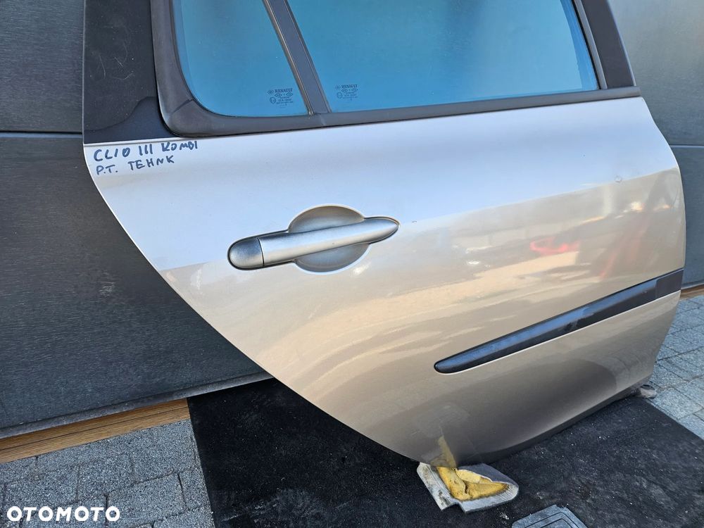 Renault Clio III Kombi TEHNK Drzwi Prawe Tylne Prawy Tył - 4