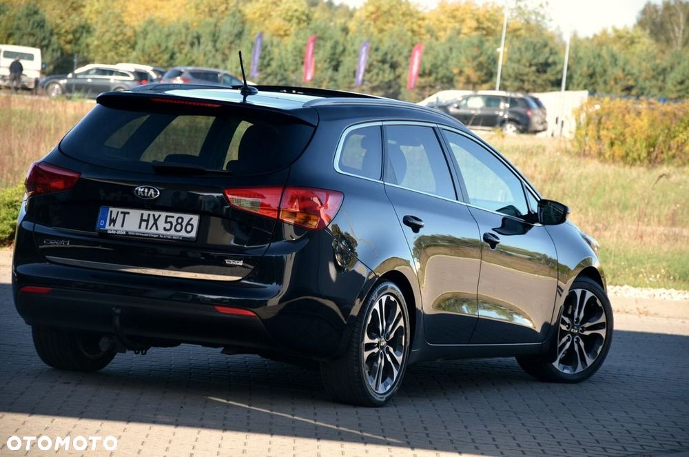 Kia Ceed - 12