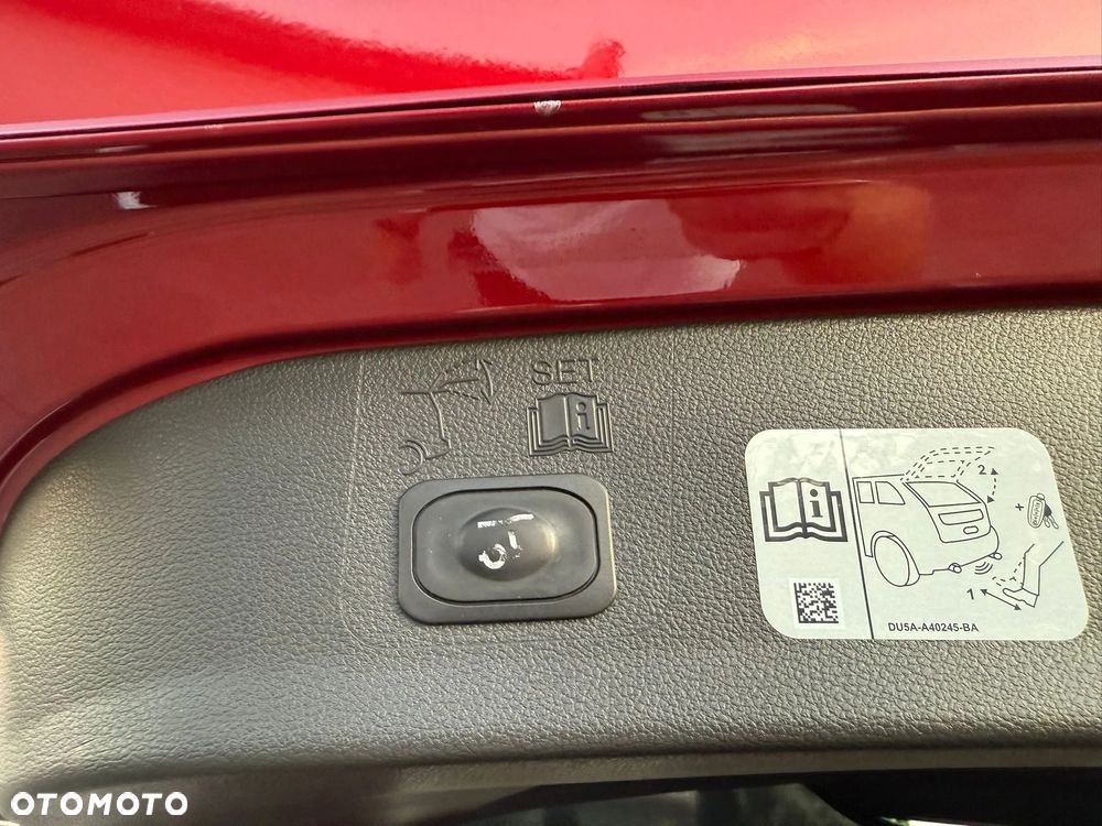 Ford Kuga 2.0 TDCi 4x4 Titanium - 25