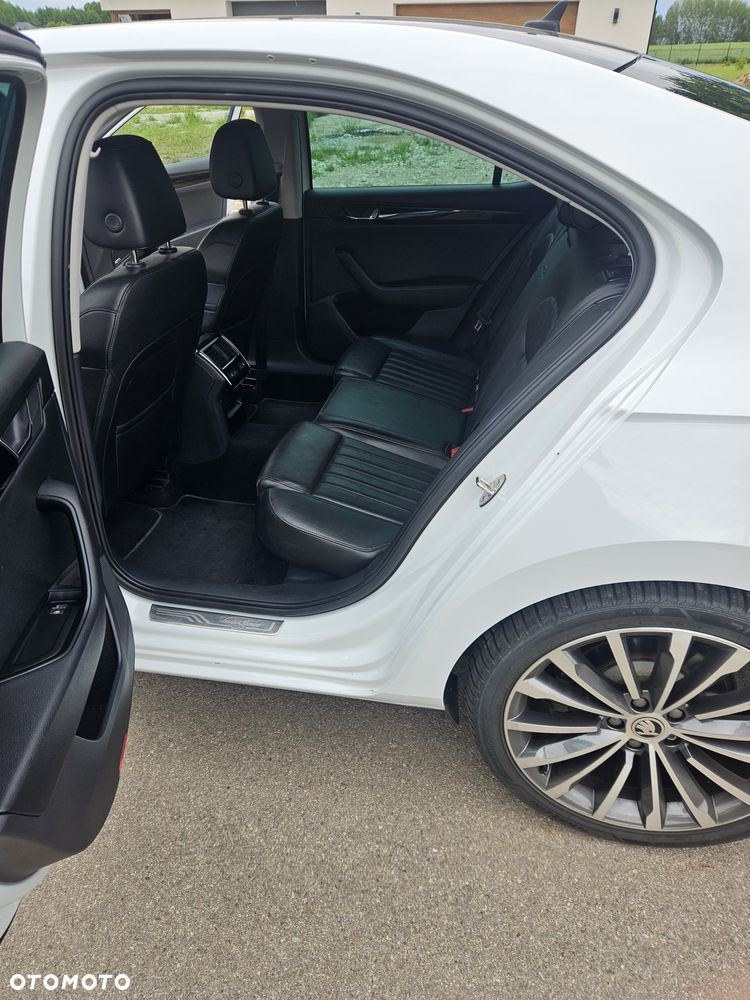 Skoda Superb 1.8 TSI L&K DSG - 10