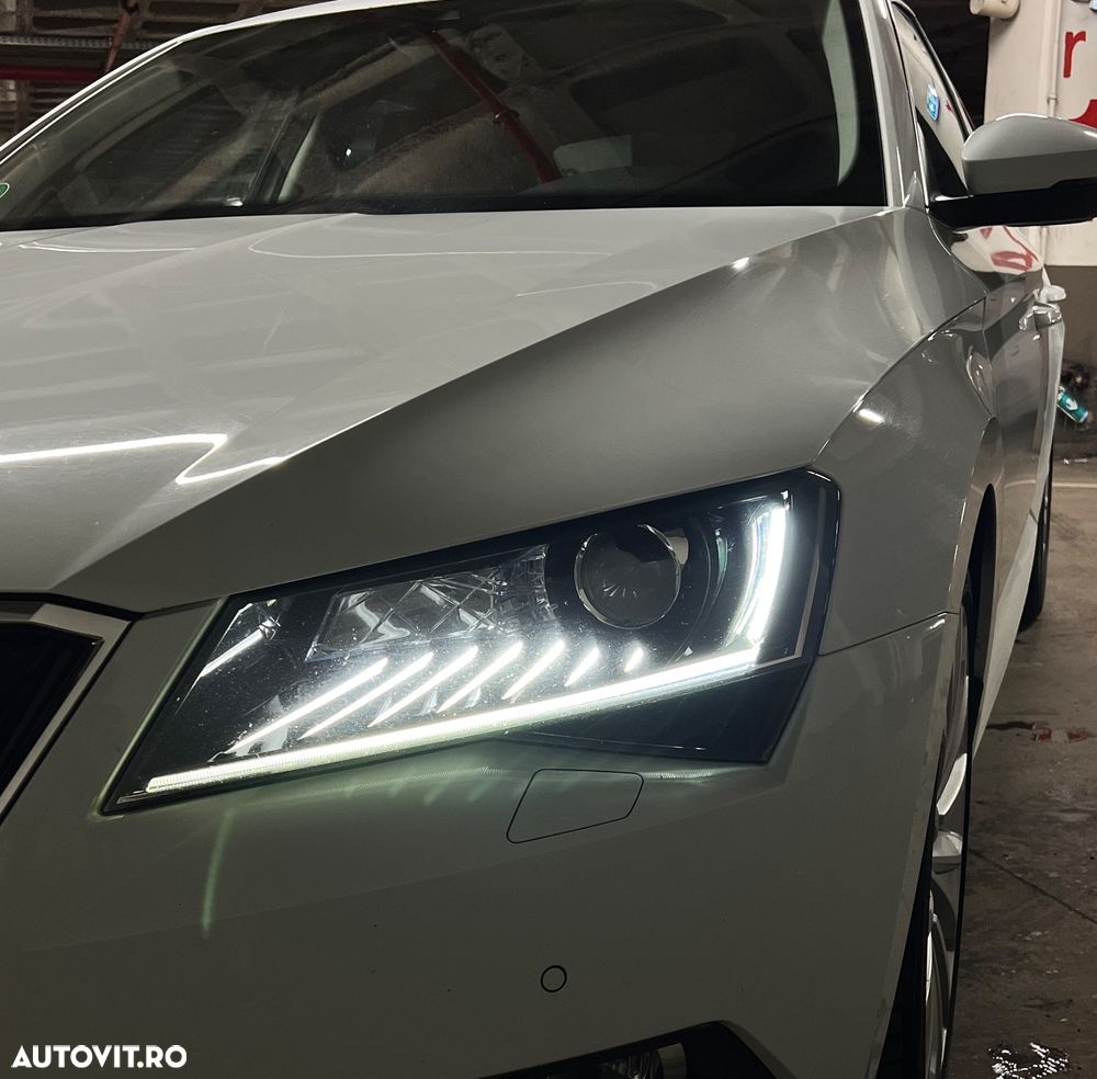 Skoda Superb 2.0 TDI DSG Style - 14