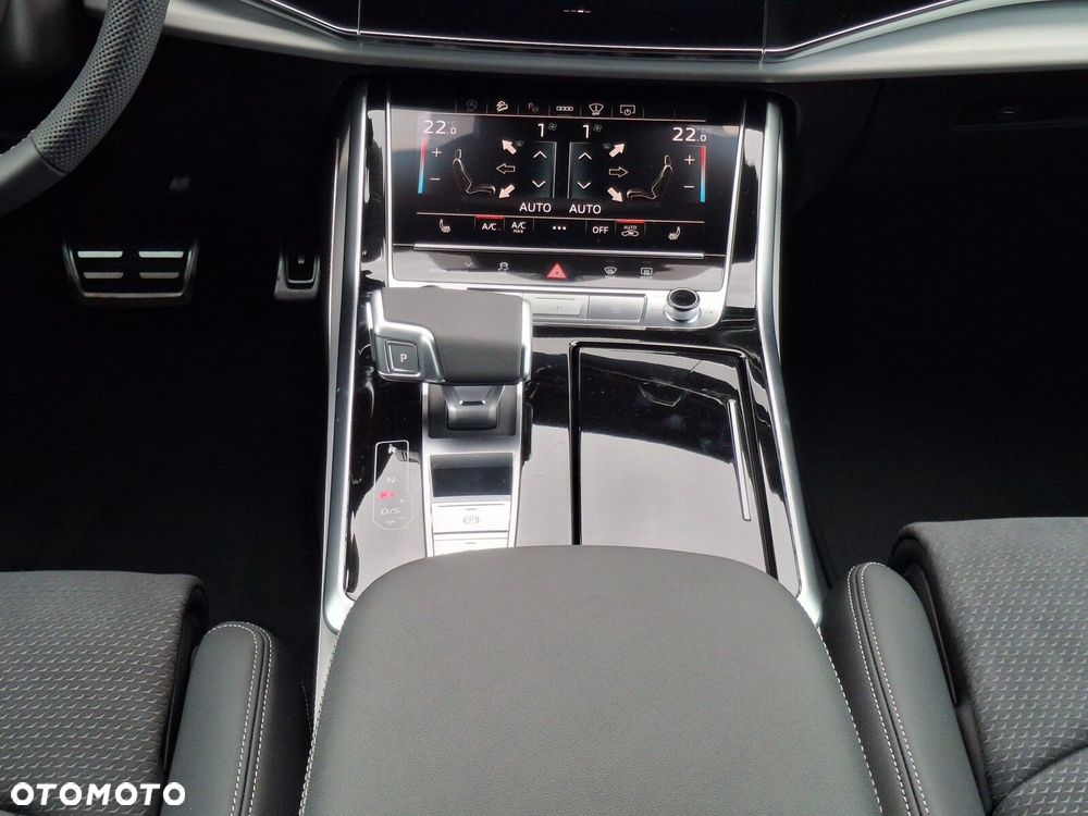 Audi Q8 - 18