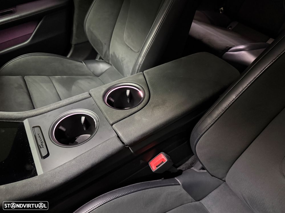 Porsche Taycan Sport Turismo GTS - 22