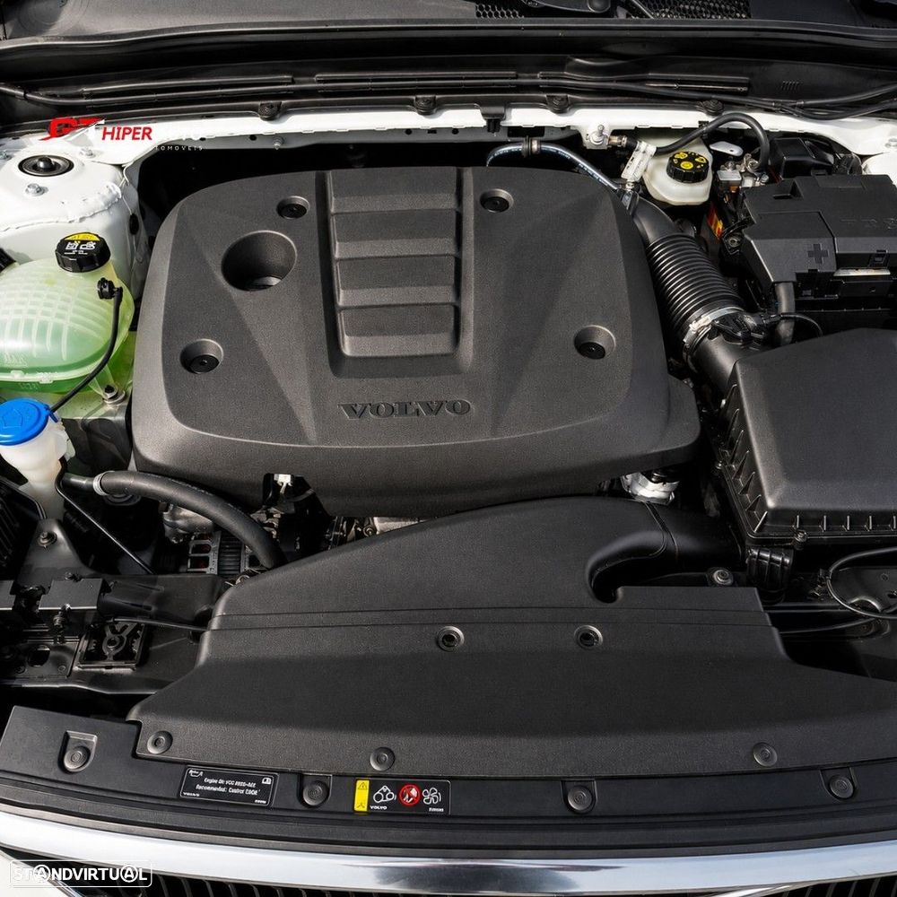Volvo XC 40 2.0 D3 Momentum — fotografia 12