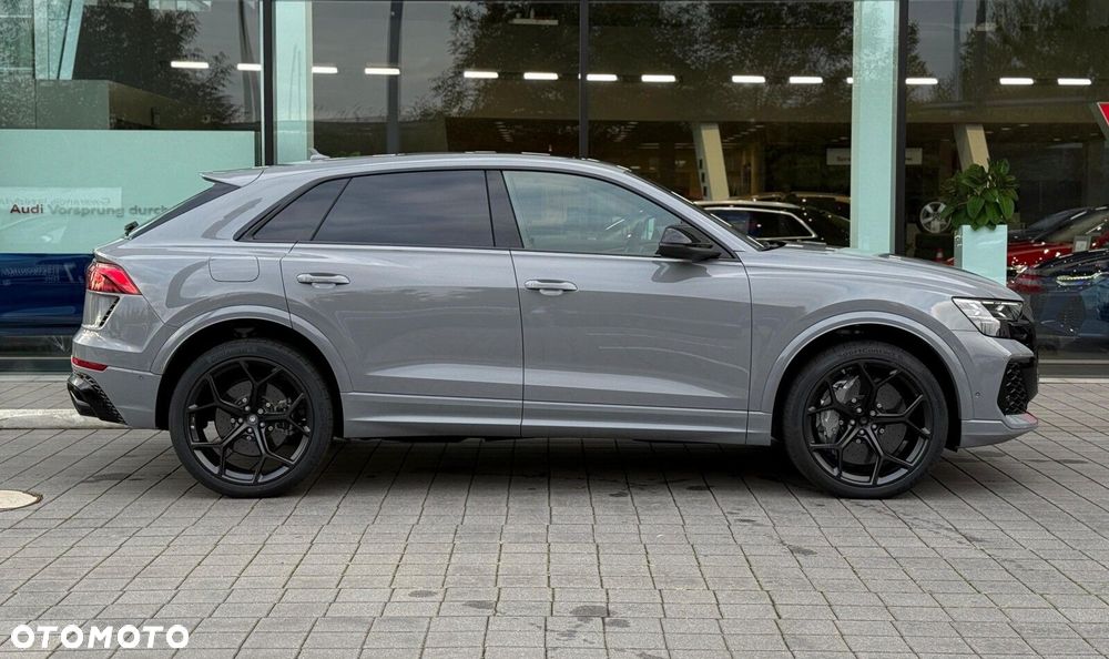 Audi RS Q8 - 15