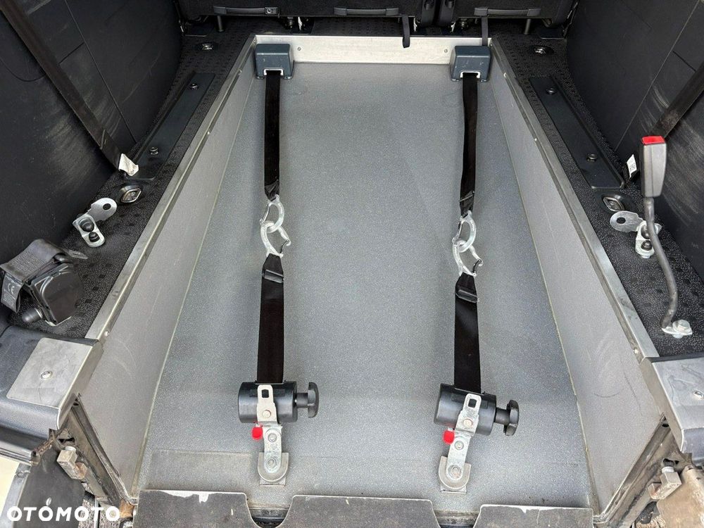 Volkswagen Caddy - 5