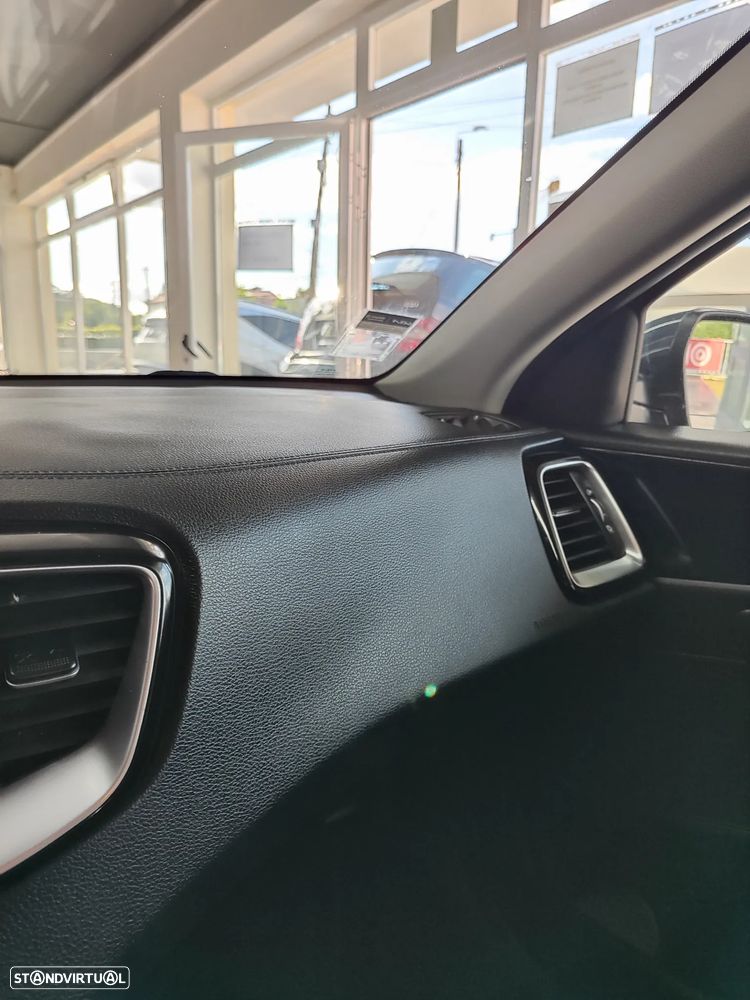 Kia Ceed 1.0 T-GDI TX+SRF - 33