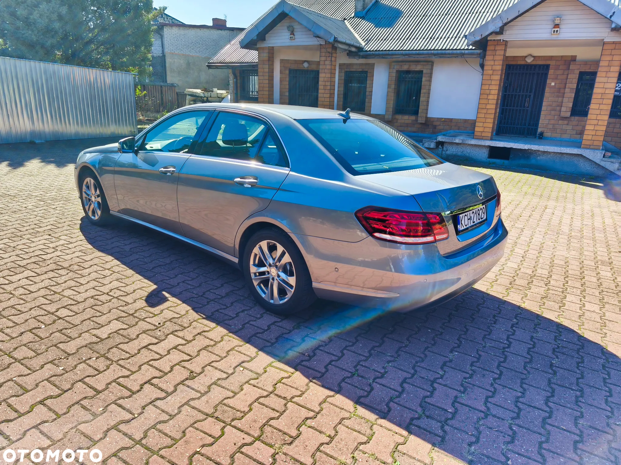 Mercedes-Benz Klasa E 350 BlueTEC 4Matic 7G-TRONIC - 3