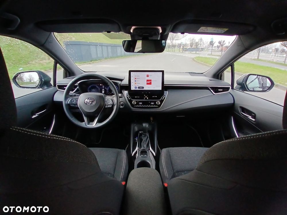 Toyota Corolla 1.8 Hybrid Comfort - 22