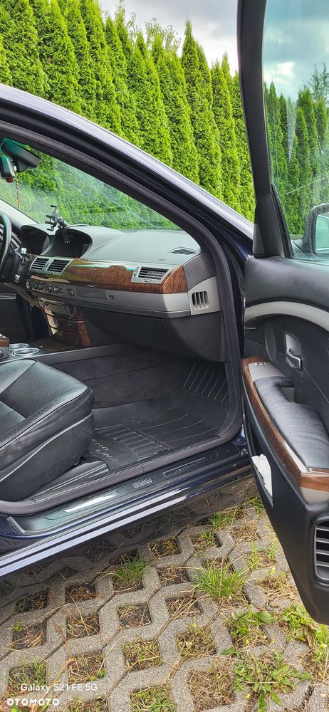 BMW Seria 7 730i - 22