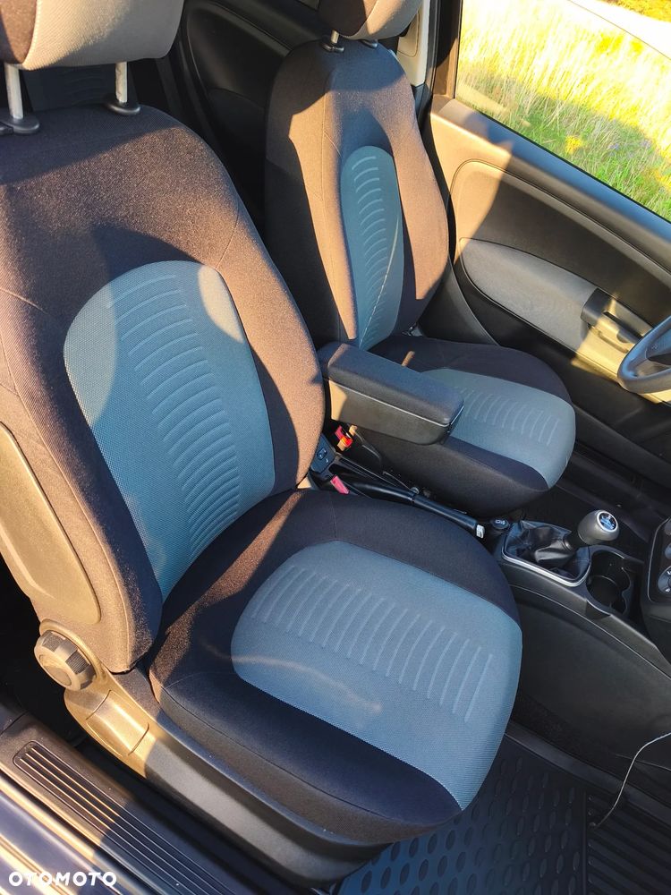 Fiat Grande Punto - 12