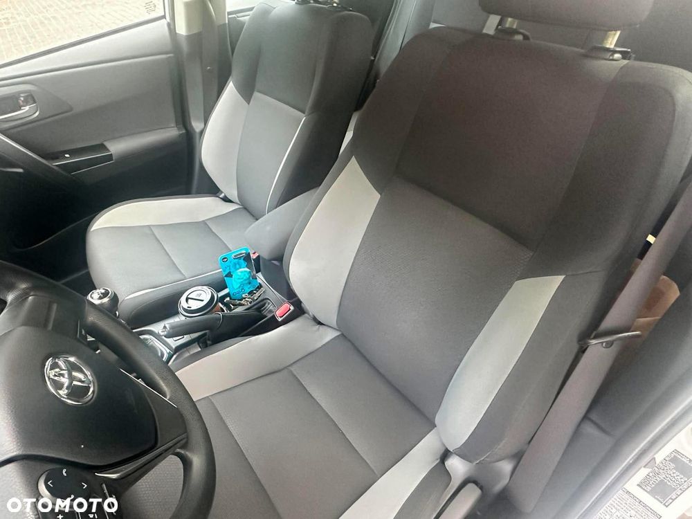 Toyota Auris - 5