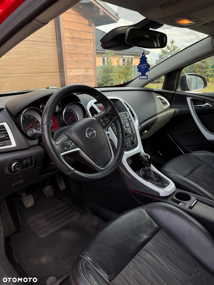 Opel Astra 1.6 T Sport - 11