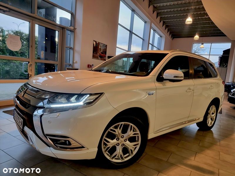 Mitsubishi Outlander Instyle + - 1