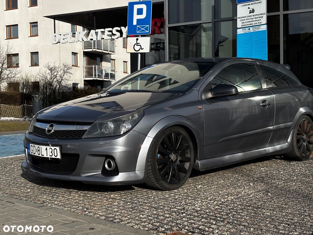 Opel Astra 2.0 T OPC - 1