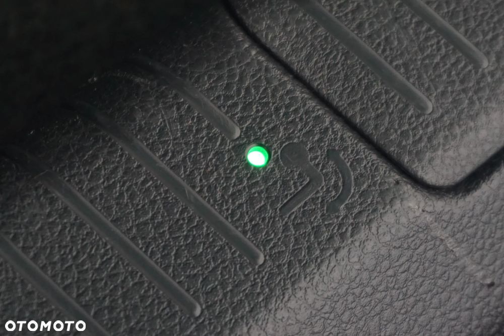 Volkswagen Golf 1.5 TSI ACT OPF BlueMotion Highline - 20